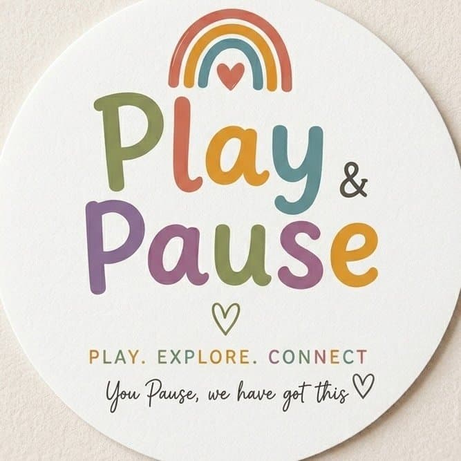 Play and Pause logo